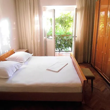 Rusendic 4 Apartment Makarska